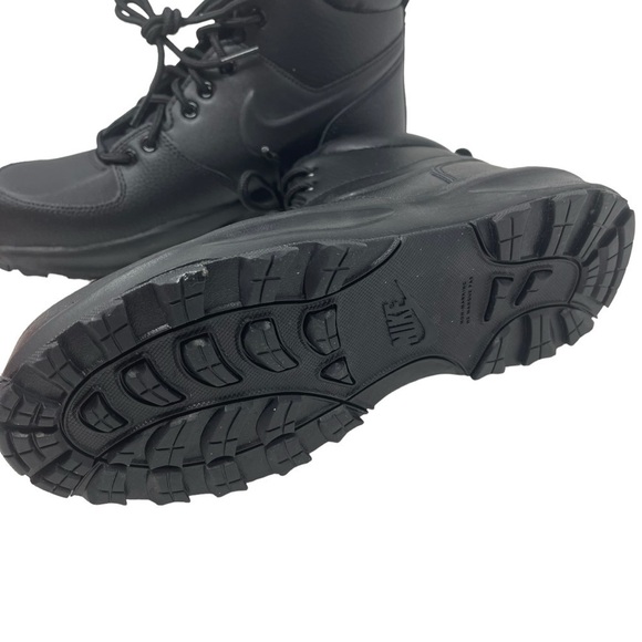 Nike Youth Size 6 Manoa Leather Triple Black Boots 454350-003 New